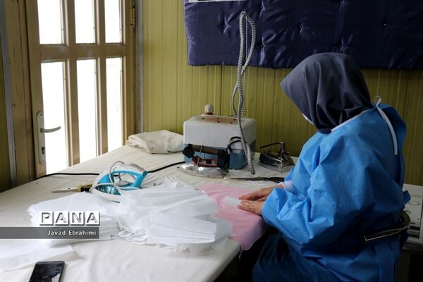تولید ماسک در آموزشگاه ایثارگران ناحیه 4 مشهد