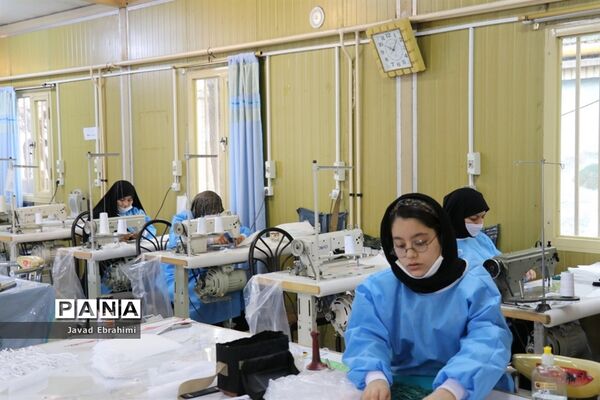 تولید ماسک در آموزشگاه ایثارگران ناحیه 4 مشهد