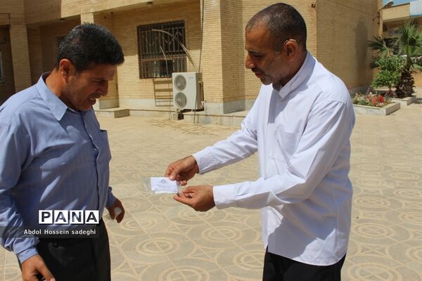 توزیع اقلام بهداشتی در بین کارکنان اداره‌کل آموزش و پرورش و سازمان دانش‌آموزی استان بوشهر