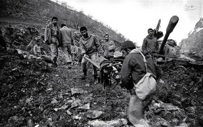 چهار شهید در قاب یک سنگر