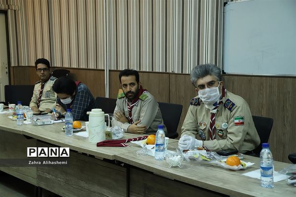 نشست هم اندیشی گروه تولید محتوای سازمان دانش آموزی شهر تهران