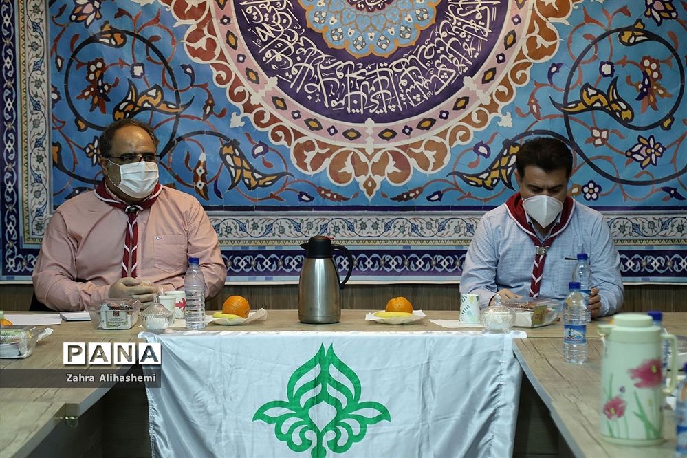 نشست هم اندیشی گروه تولید محتوای سازمان دانش آموزی شهر تهران