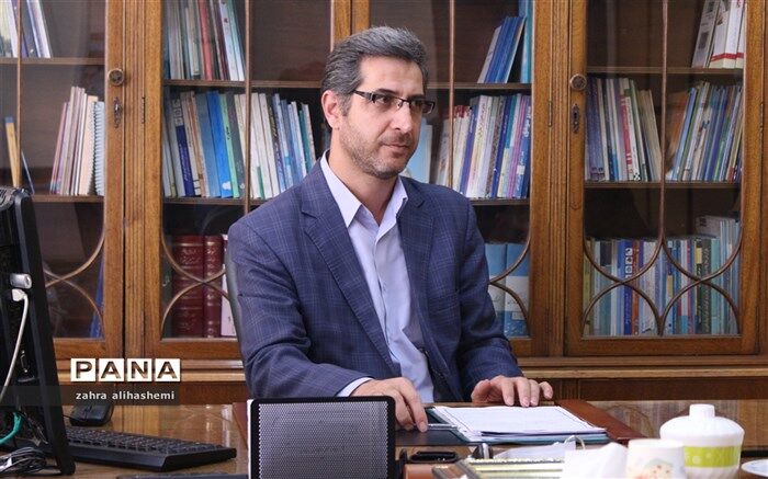 شهریاری: با روش های خلاقانه آموزش در نهضت سواد آموزی جریان دارد