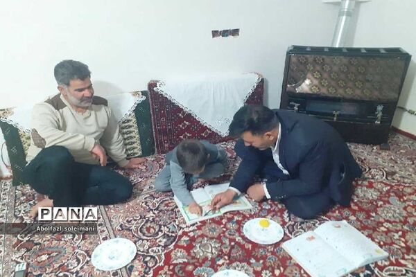کلاس درس خانگی ابتکار معلم آوجی