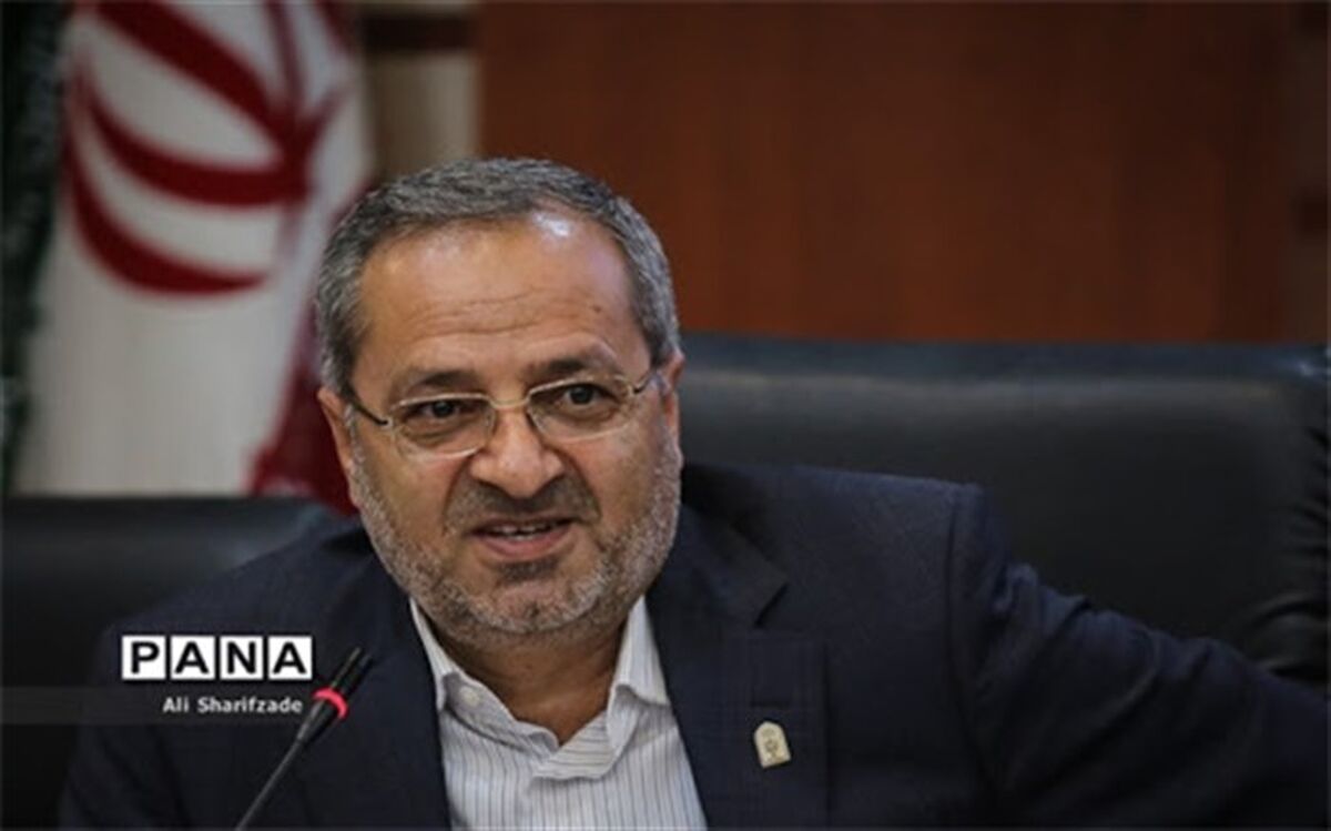 کاظمی: با توجه به محدودیت‌های کرونا باید یک بسته مشاوره برای پایه نهمی‌ها طراحی شود