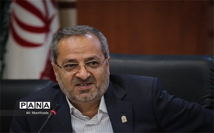 کاظمی: با توجه به محدودیت‌های کرونا باید یک بسته مشاوره برای پایه نهمی‌ها طراحی شود