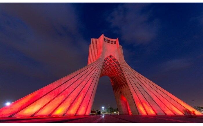 برج آزادی تهران قرمز می‌شود