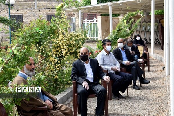 نشست مجمع خیرین جهادگر بسیجی بهاباد