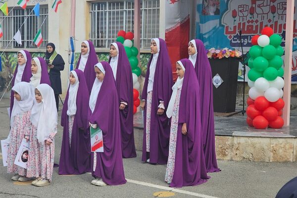  همایش «یاوران انقلاب» با محوریت نقش آفرینی دانش آموزان در گام دوم انقلاب
