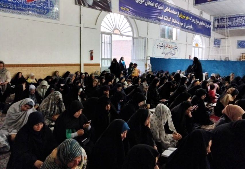 مراسم باشکوه دعای عرفه در مصلی شیروان