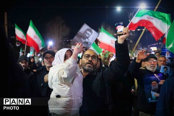 حضور مقتدر مردم ساوجبلاغ در نوزدهمین شب تجمع مردمی 