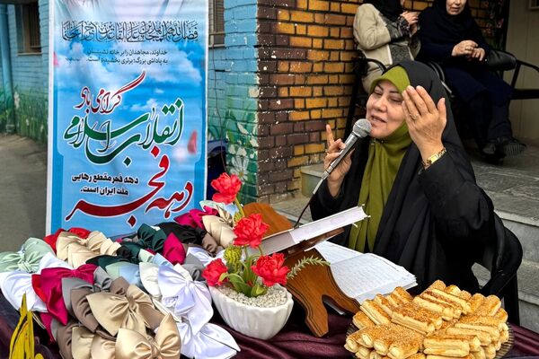 جشن میلاد با سعادت امام زمان (عج‌الله) در مدرسه شاهد‌شهید‌ نوری