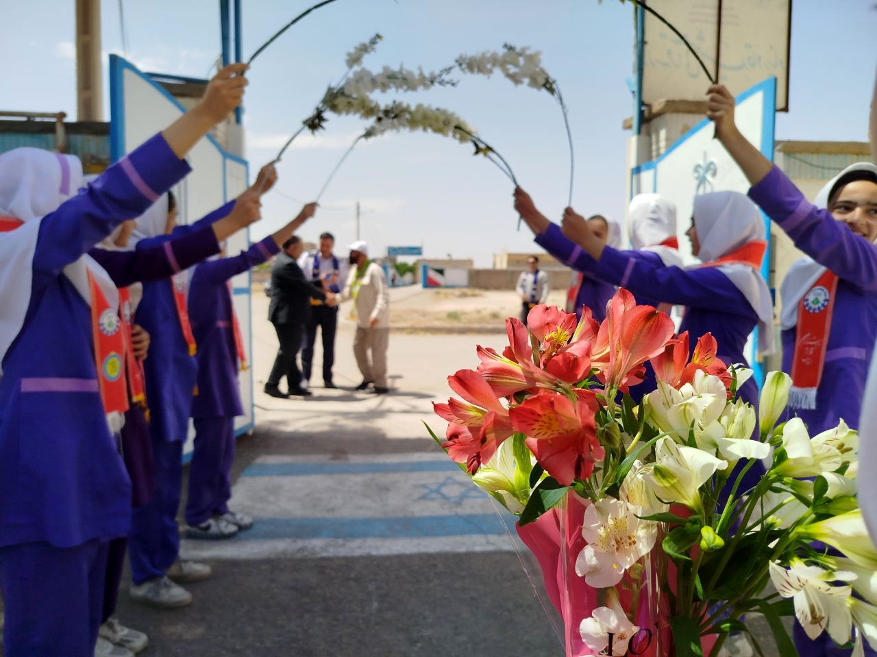 بازدید ارزیاب کشوری سازمان دانش‌آموزی در مدارس تمام پیشتاز شهرستان فاروج
