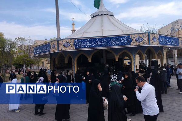 برگزاری نماز عید فطر در ناحیه دو شهرری 