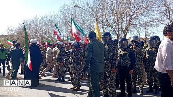 هم‌زمانی شکوه آسمان و زمین؛ ولادت امام رضا (ع) در سایه رژه اقتدار ملی