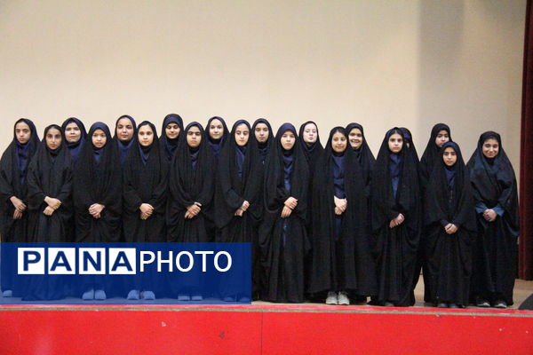 جشنواره هنرهای آوایی دانش‌آموزی یزد