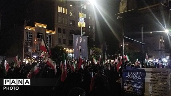 گذری بر سی و ششمین  حماسه مردم نیشابور در بلوار فضل 