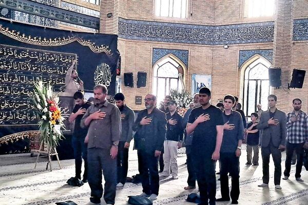 مردم ملارد در سوگ شهید بهزاد کاشفی،شهید مدافع وطن 