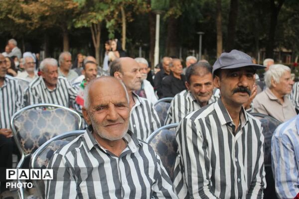 روزی برای تقدیر از سالمندان