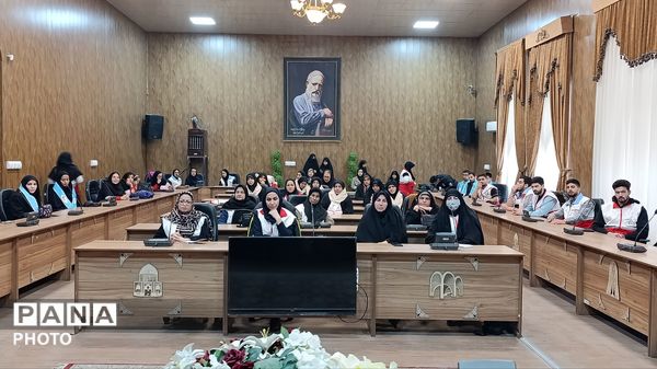 دوره توانمند سازی اعضای خانه های هلال روستایی نیشابور