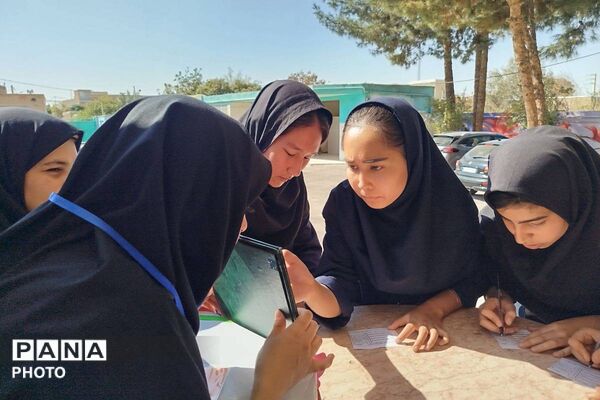 انتخابات شورای دانش آموزی در مدرسه  شبانه روزی حضرت زهرا (س) فاطمیه