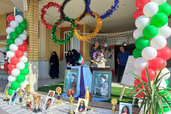 افتتاحیه المپیاد ورزشی درون‌مدرسه‌ای در دبیرستان منتصرین شاهد ورامین