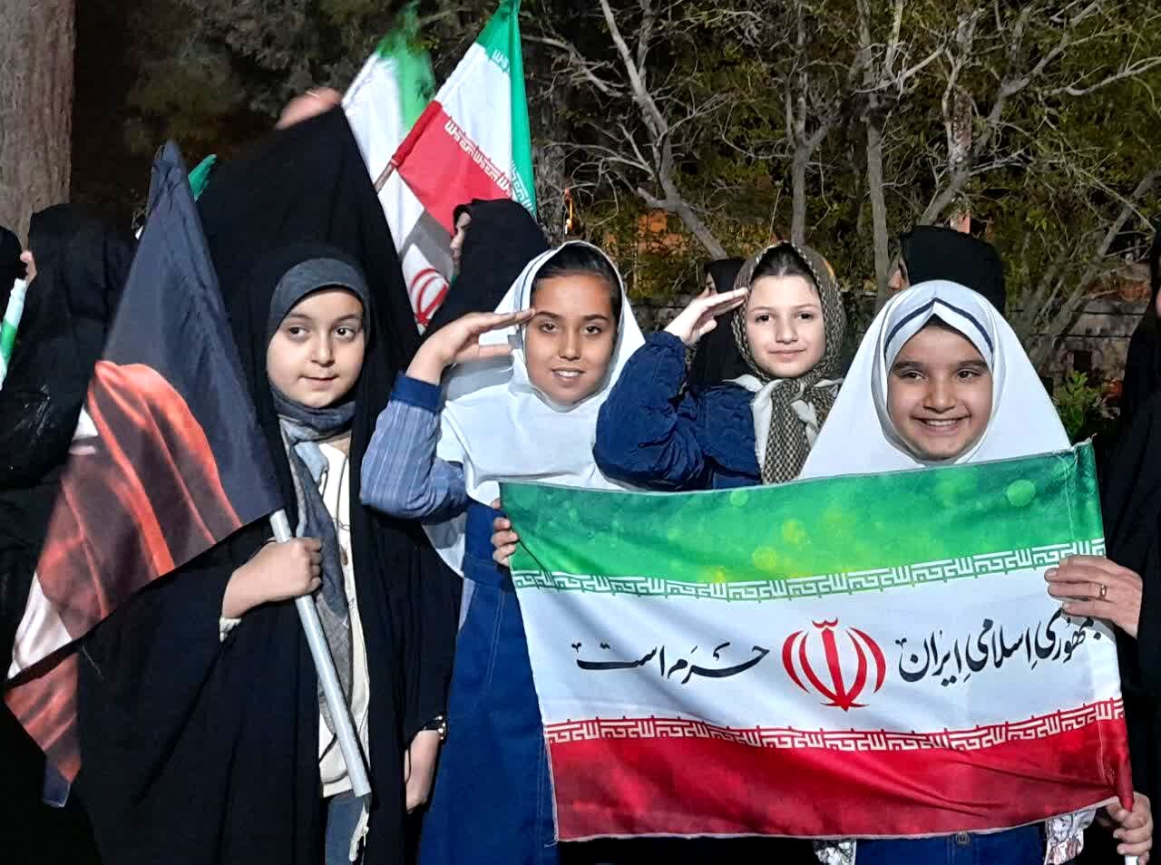 دعوت به تداوم حضور آگاهانه و حماسی ملت ایران در لبیک به فرمان رهبر فرزانه انقلاب اسلامی