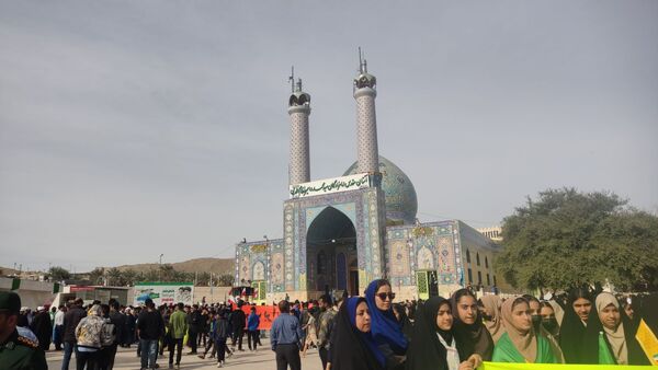حضور پرشور مردم حاجی‌آباد در راهپیمایی باشکوه ۲۲ بهمن