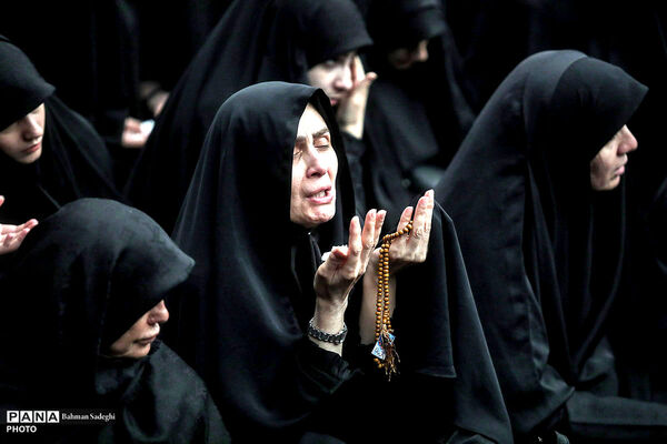مراسم عزاداری دهه اول محرم در حسینیه سادات اخوی
