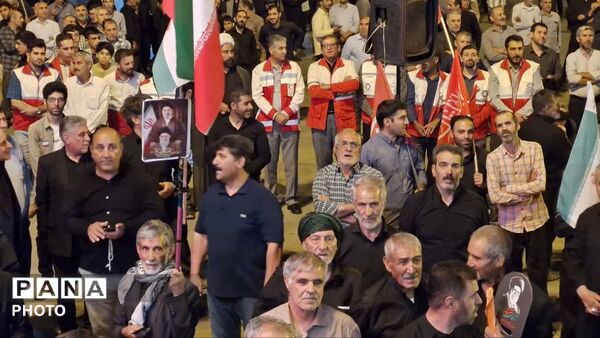 صد و سی شب بیعت با رهبری در نورآباد؛ تجدید میثاق مردم با ولایت