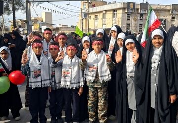 برگزاری راهپیمایی ۲۲ بهمن در فیروزآباد