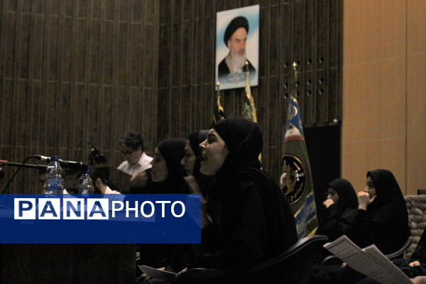 کارگاه نمایشنامه خوانی و نقد فیلم دفاع مقدس در قم