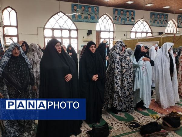 برپایی میز خدمت به‌مناسبت هفته دولت در میاندورود 