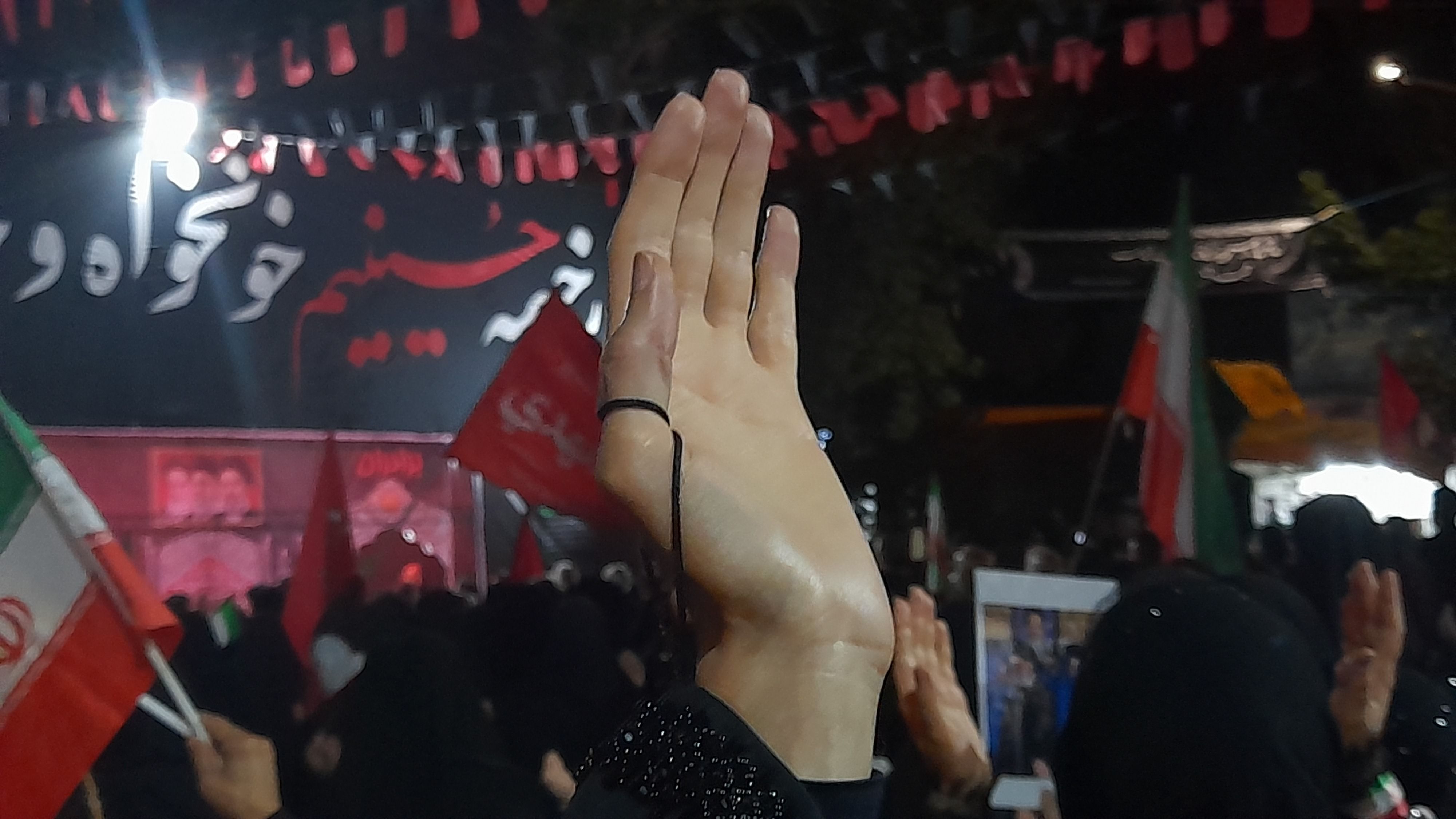 طنین یا حسین در دومین شب محرم از تجمعات مردمی