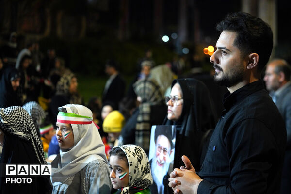 حماسه حضور فرهنگیان و دانش‌آموزان کرمانشاه در موکب «نحن المنتقمون» ناحیه یک