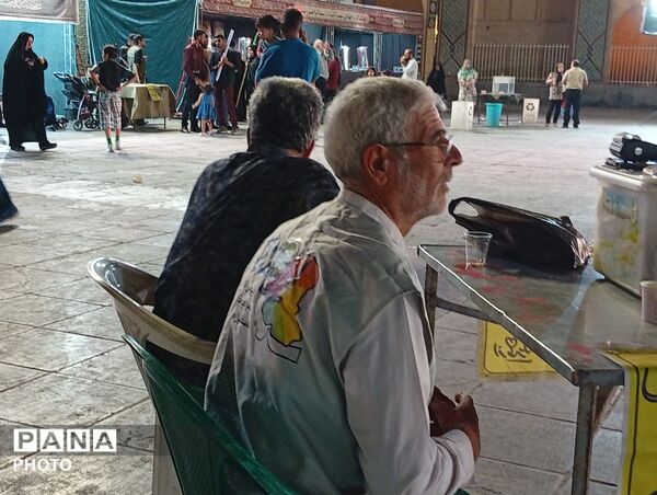 حسینیه امیرچخماق؛ قاب همبستگی مردم یزد در خون‌خواهی رهبر شهید