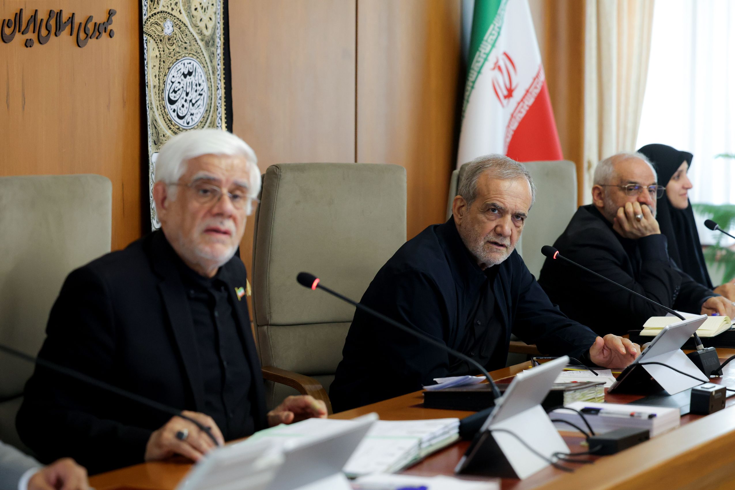 گزارش وزیر امور خارجه از اجلاس بریکس و سفر به عربستان در جلسه هیأت دولت