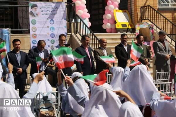 کلاس‌اولی‌ها، مهمانان ویژه جشن شکوفه‌ها در شهرستان ملارد