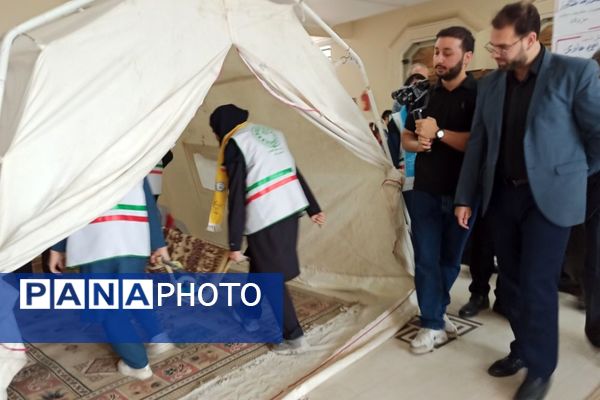 همایش نوجوانان پیشران گام دوم انقلاب اسلامی در شیراز