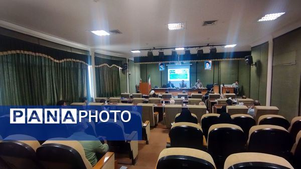 جلسه شورای اداری آموزش و پرورش شهرستان خلیل آباد 