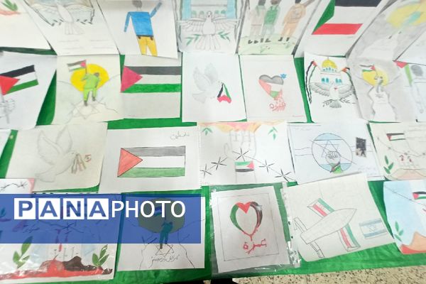 نمایشگاهی به نام نمایشگاه جبهه مقاومت در دبیرستان دخترانه دلیری 