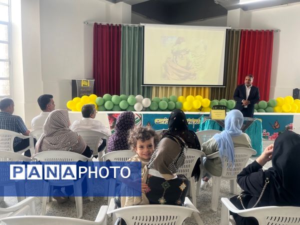 جلسه اولیا و مربیان پایه سوم در دبستان شهید تندگویان