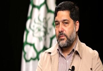 استاندار تهران وظایف استانداری را با شهرداری اشتباه گرفته است
