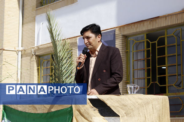 گرامیداشت هفته دفاع مقدس در دبیرستان شریعتی جاجرم