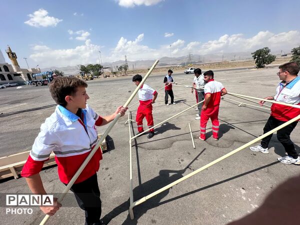 خدمت بی‌وقفه امدادگران هلال‌احمر به زائران