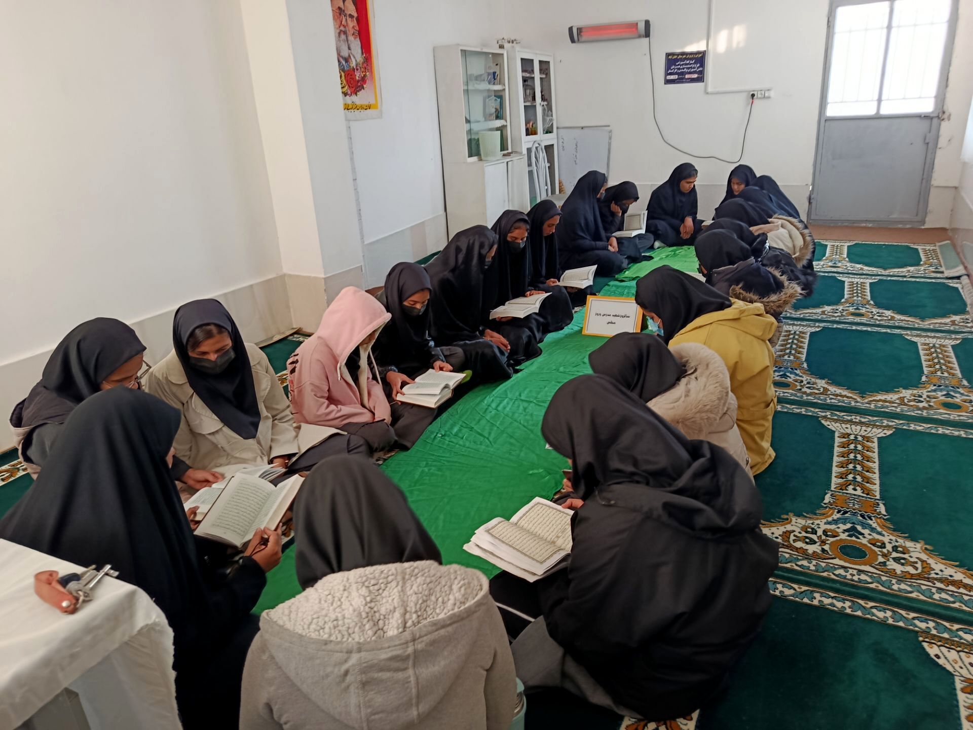 محفل انس با قرآن در مدرسه گلشاد روستای کاهه