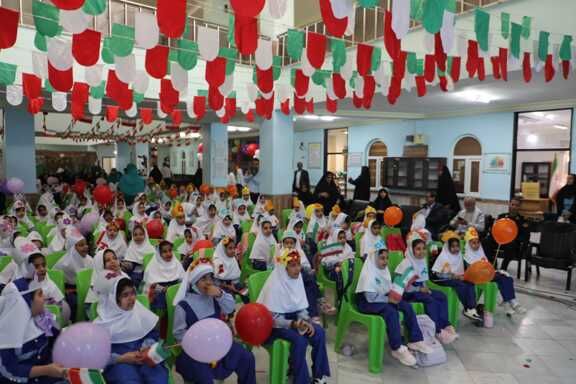 آغاز فصل شکوفه ها در بندرعباس 