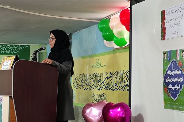 آغاز همدلی خانه و مدرسه، در جلسه انجمن اولیا و مربیان دبیرستان مهدیه
