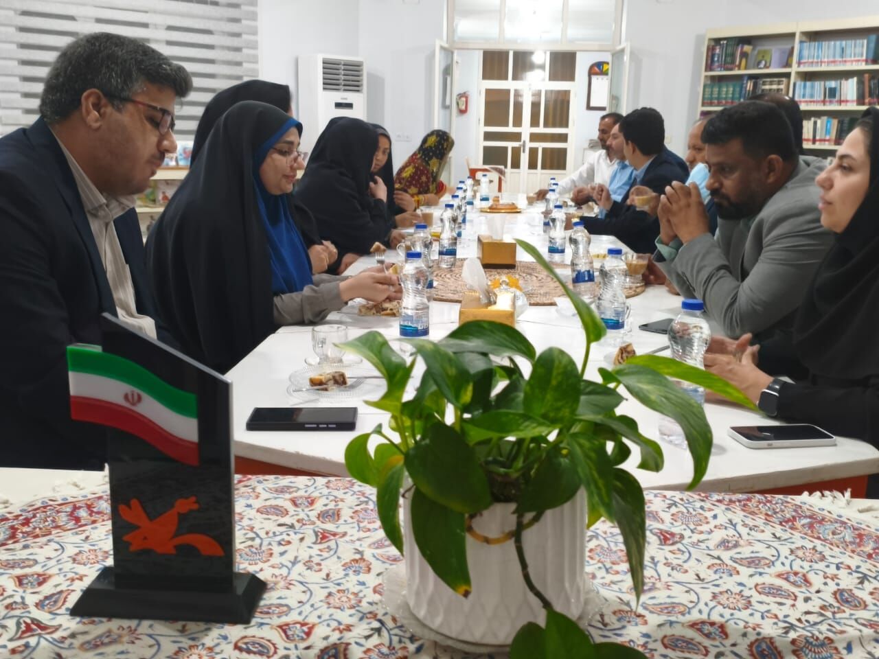 روز پرکار هیات استانداری در شرق هرمزگان