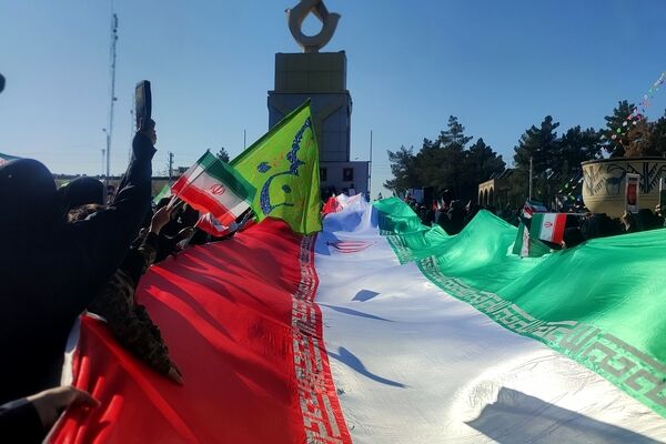 به یک اشاره از تو آقاجان ما آماده‌ایم آماده 